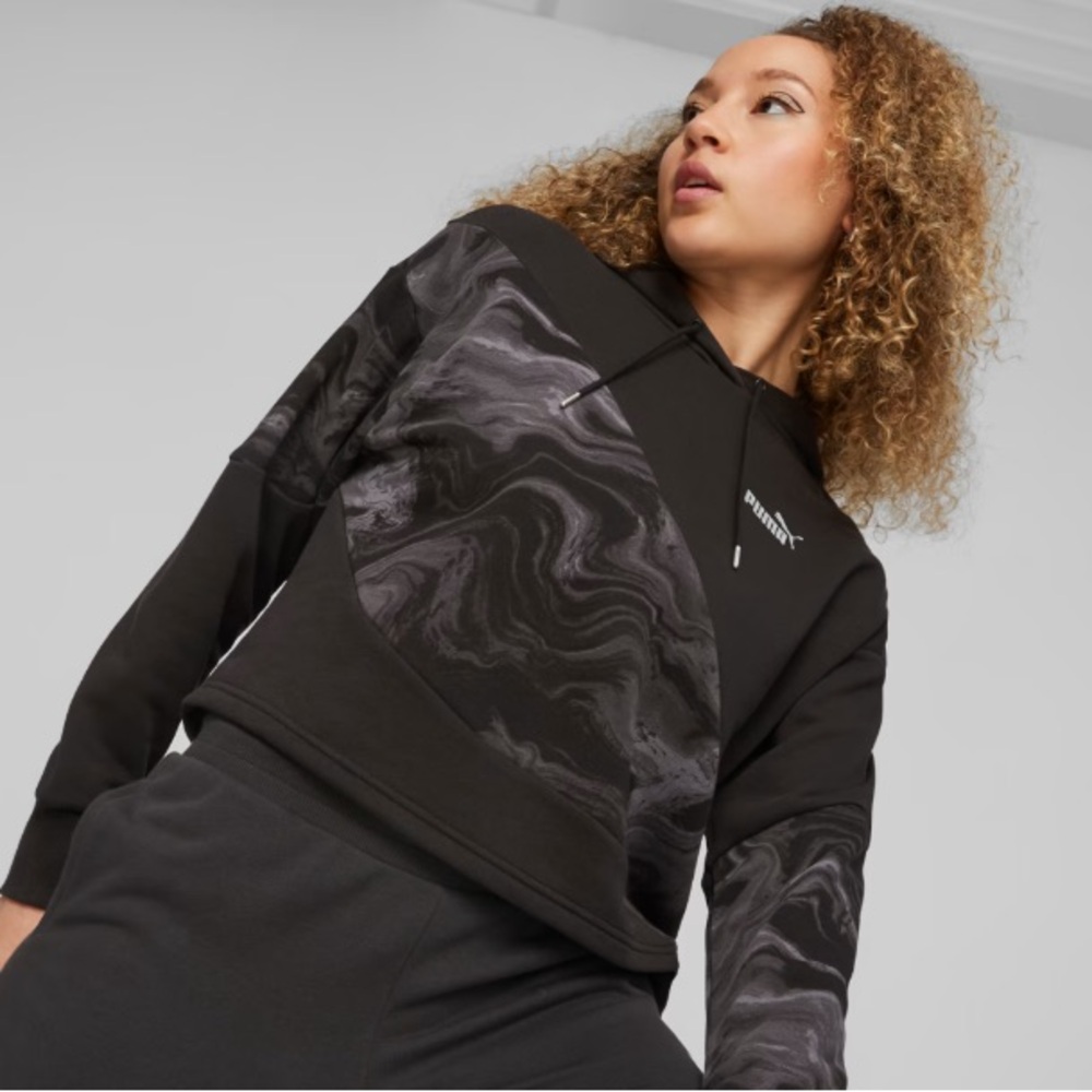 Puma Women’s Black Hooded Sweatshirt - Large